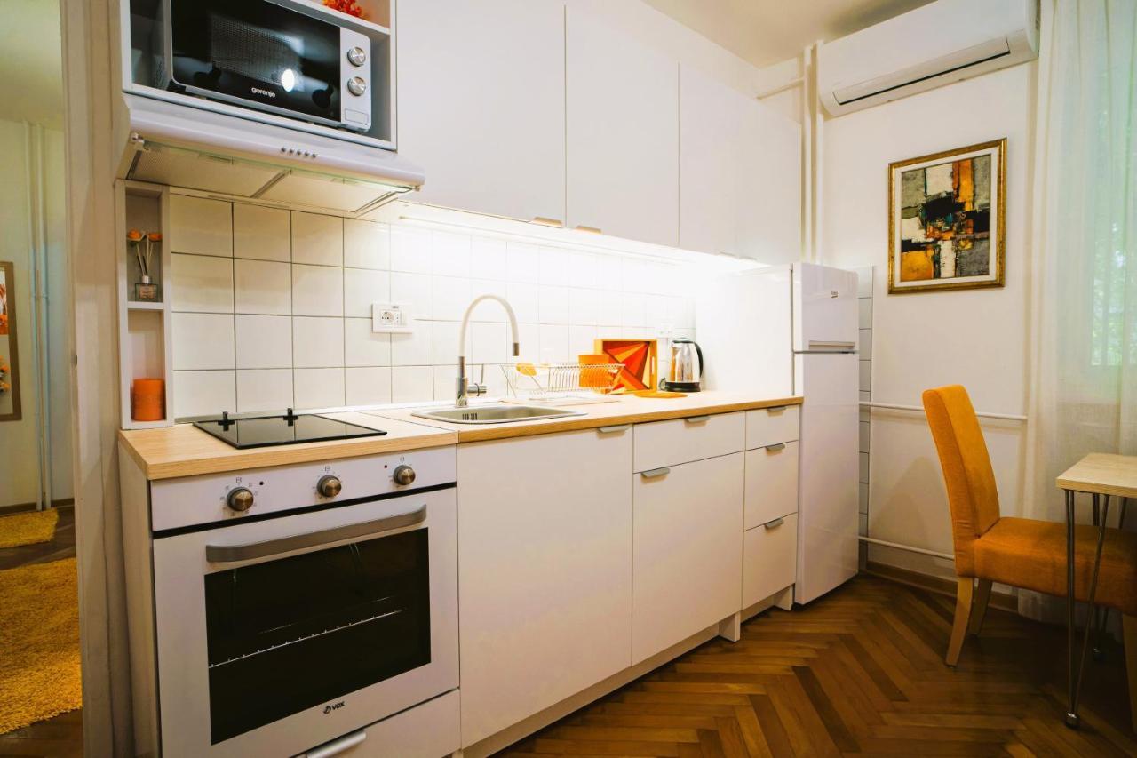 Golden Place Beograd Bagian luar foto