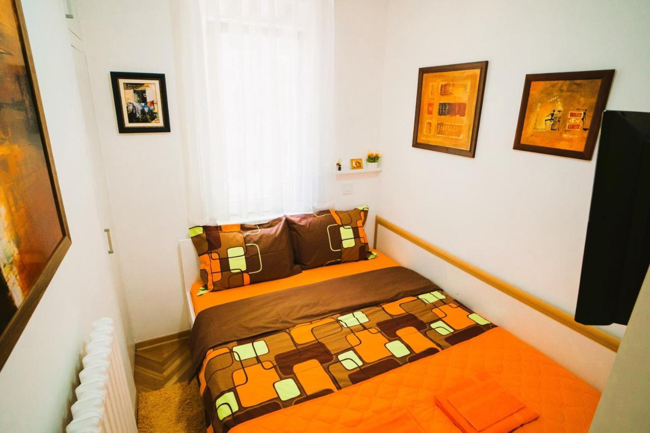 Golden Place Beograd Bagian luar foto